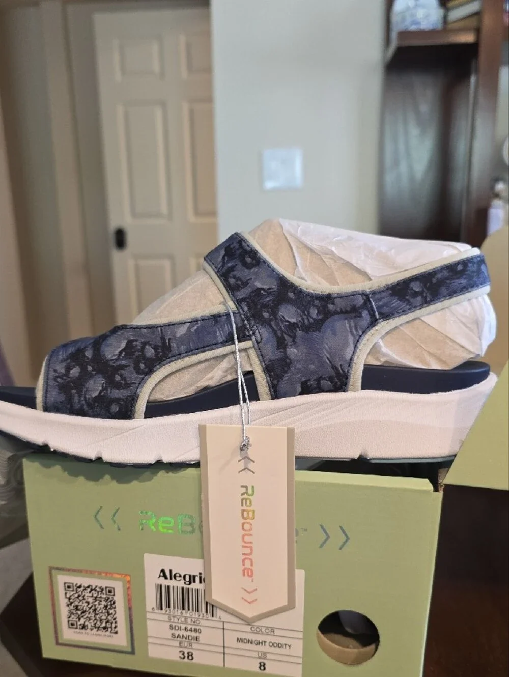 Alegria brand new